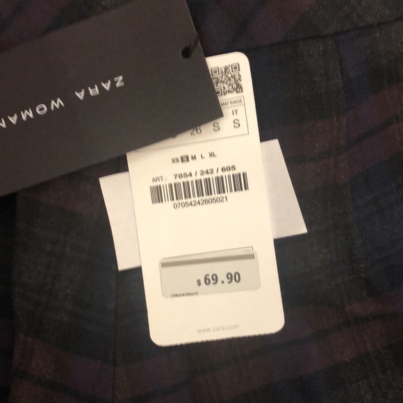 Fabulous dark plaid Zara pants - Picture 4 of 4